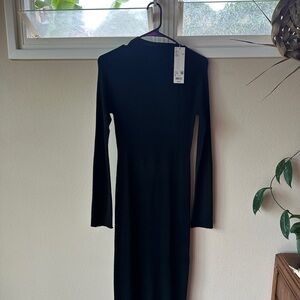 Uniqlo merino wool 3d knit dress - black - Small - new with tags